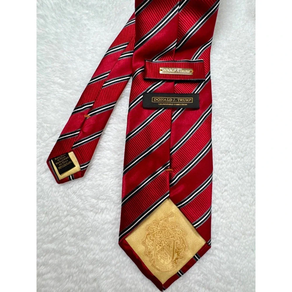 Donald J. Trump Necktie Red Striped Signature Collection Silk Tie Length‎ 59